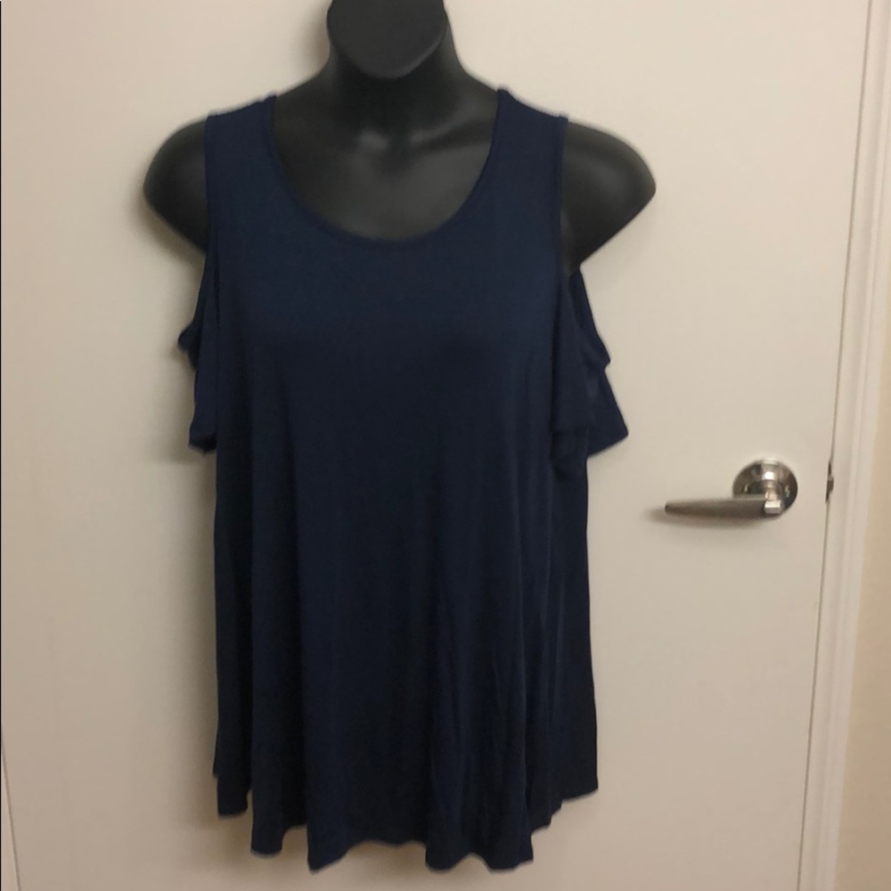 Plus size Blue cut out top